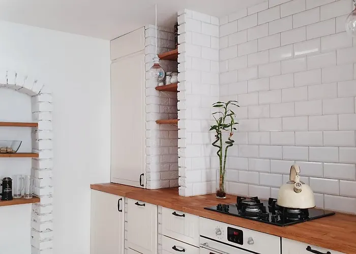 Music & And * קטוביץ